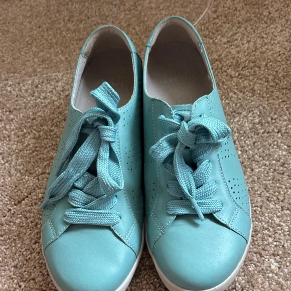 Dansko Orli Perforated Women’s Leather Sneakers Aqua Blue  Sz: 40 EU;  EUC - Picture 7 of 9